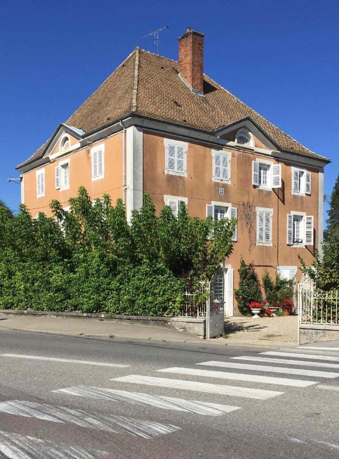 Studio En Ville Et Campagne Louhans Exterior photo